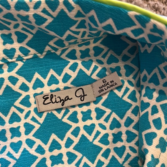 Eliza J Woman's Bright Blue and White Retro Geometric Sleeveless Dress. Sz: 6 - Picture 2 of 6